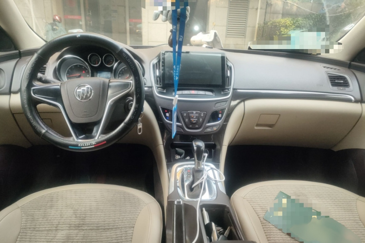 别克 君威 2015款 2.0L 领先时尚型中控内饰7002