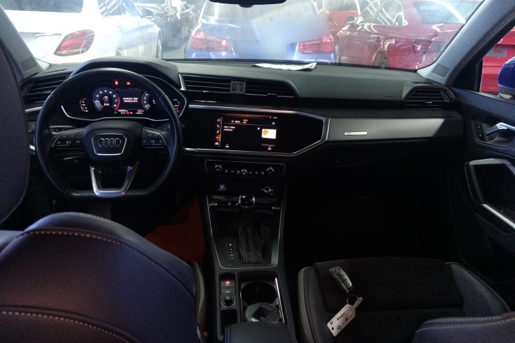 奥迪Q3 2020款 35 TFSI 时尚动感型中控内饰7002