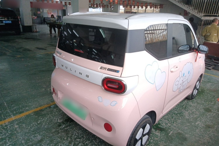 五菱汽车 宏光MINIEV 2024款 第三代 215km 进阶版车身外观7