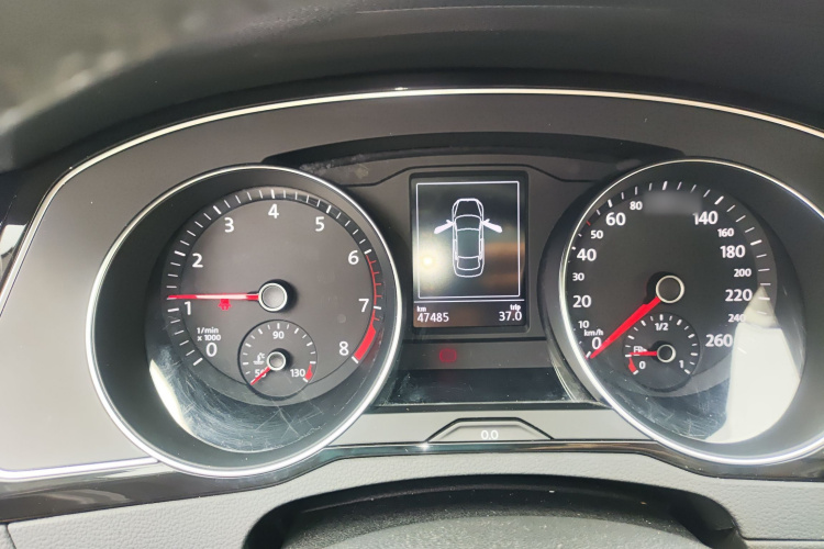 大众 迈腾 2019款 330TSI DSG 豪华型 国VI局部细节14