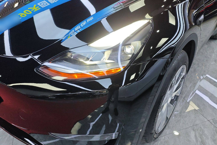 特斯拉 Model Y 2022款 改款 长续航全轮驱动版局部细节36