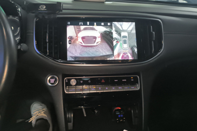 广汽传祺 传祺GS8 2021款 390T 两驱暗夜骑士版局部细节16