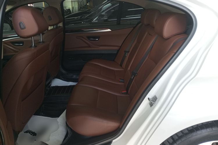 宝马5系 2017款 525Li 领先型中控内饰21