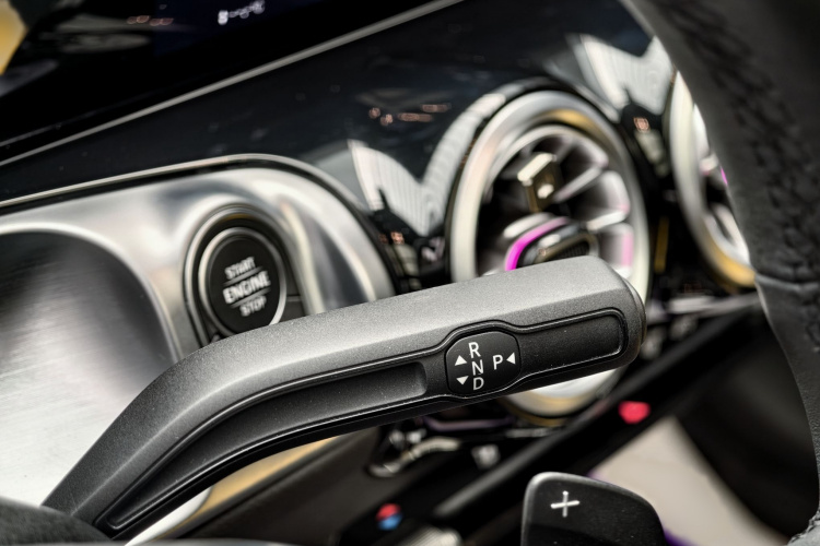 奔驰GLB 2022款 GLB 220 动感型局部细节18