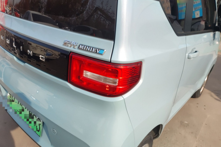 五菱汽车 宏光MINIEV 2020款 悦享款 磷酸铁锂车身外观9