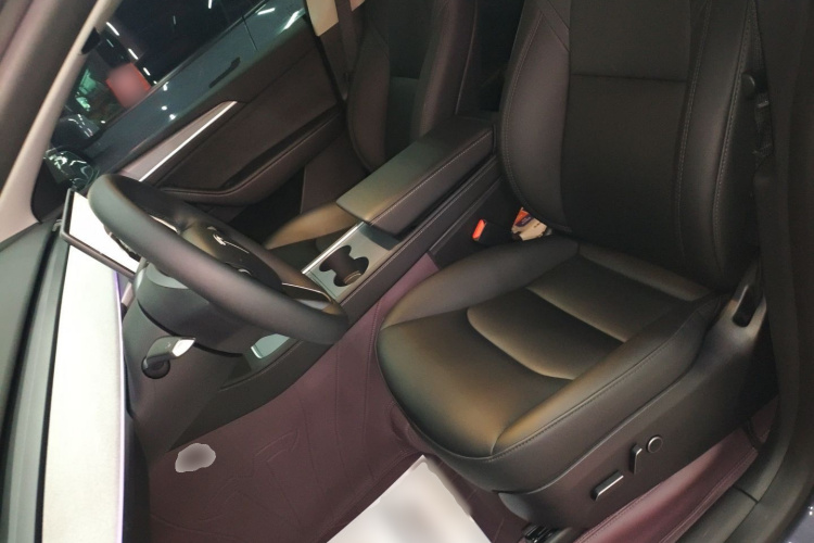 特斯拉 Model Y 2024款 后轮驱动版局部细节19