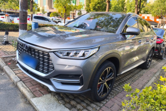 比亚迪 宋PLUS 2020款 1.5T 自动旗舰型