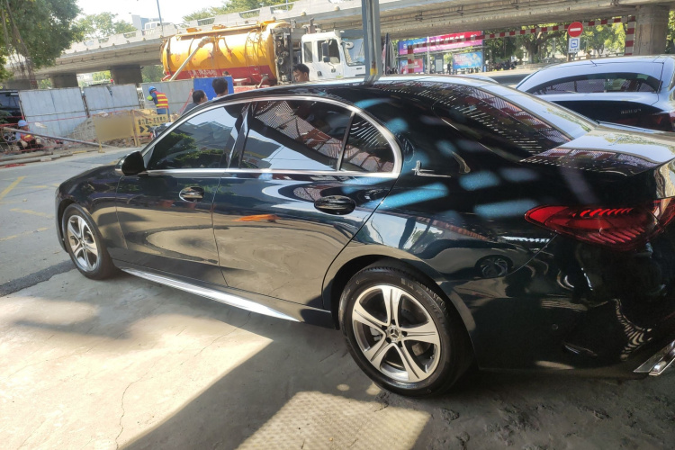 奔驰C级 2022款 改款 C 200 L 运动版车身外观6003