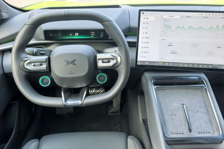 小鹏P7 2025款 750 四驱高性能 Ultra局部细节14
