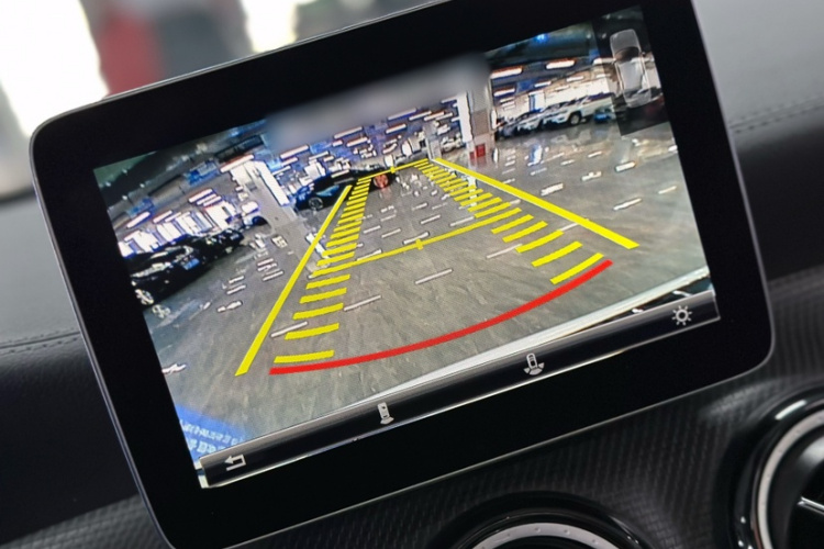 奔驰GLA 2019款 GLA 200 时尚型中控内饰7008