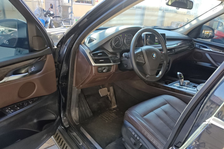 宝马X5(进口) 2015款 xDrive28i中控内饰20