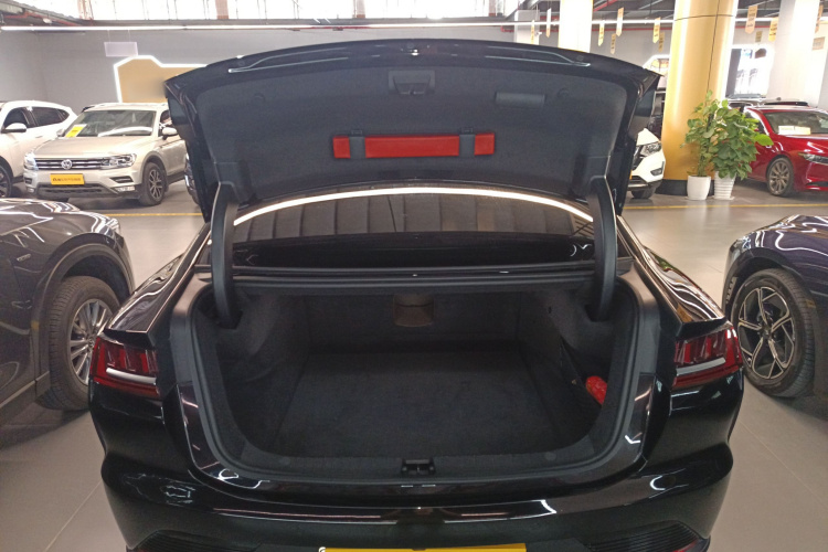 比亚迪 汉 2020款 EV 超长续航版尊贵型机舱底盘23