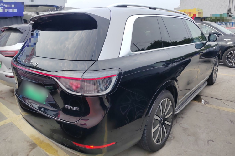 鸿蒙智行 问界M9 2024款 纯电 Ultra版 100kWh 5座版车身外观7