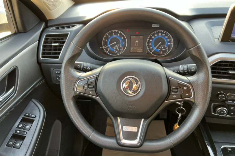 东风风光 风光S560 2019款 1.8L CVT精英型局部细节13