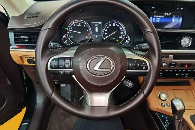 雷克萨斯ES 2016款 200 Midnight特别限量版中控内饰13