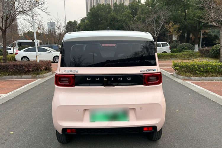 五菱汽车 宏光MINIEV 2021款 马卡龙时尚款 磷酸铁锂车身外观6004