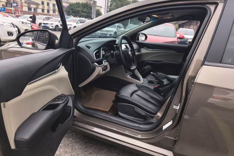 别克 英朗 2017款 15N 自动进取型中控内饰20