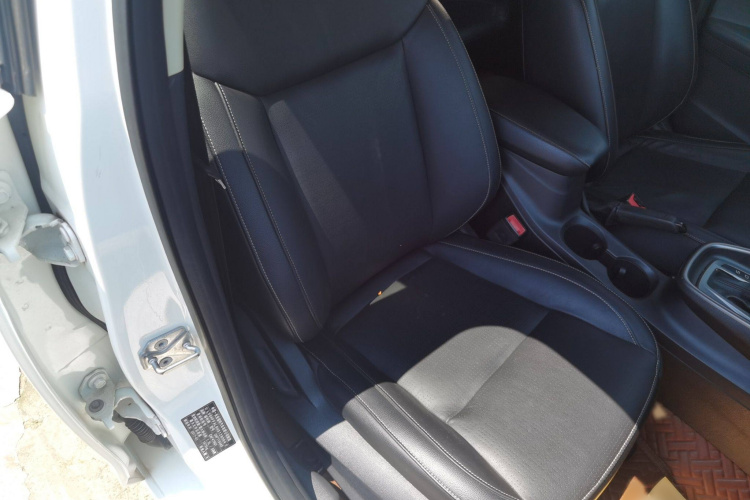 福特 福睿斯 2015款 1.5L 自动时尚型局部细节41