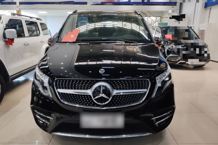 奔驰V级 2020款 V 260 L 长轴距豪华版车身外观2