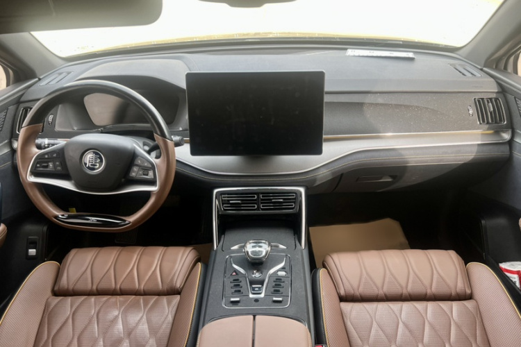 比亚迪 唐新能源 2021款 DM-i 112KM 尊荣型中控内饰7008