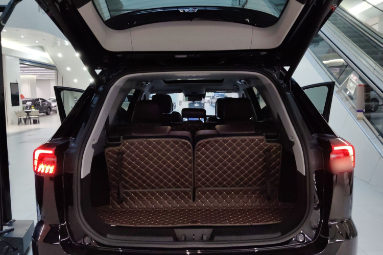 奇瑞 瑞虎8 PRO 2024款 冠军版 390T 两驱巅峰版 7座局部细节23