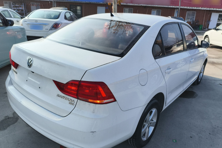 大众 桑塔纳 2016款 1.6L 手动风尚版车身外观7