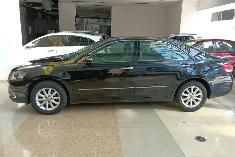 丰田 凯美瑞 2013款 200E 经典精英版车身外观6003