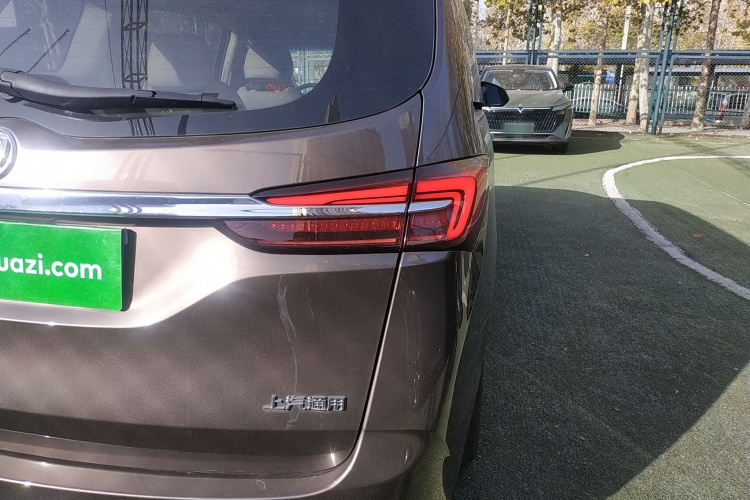 别克GL8 2023款 陆上公务舱 舒适型车身外观6006