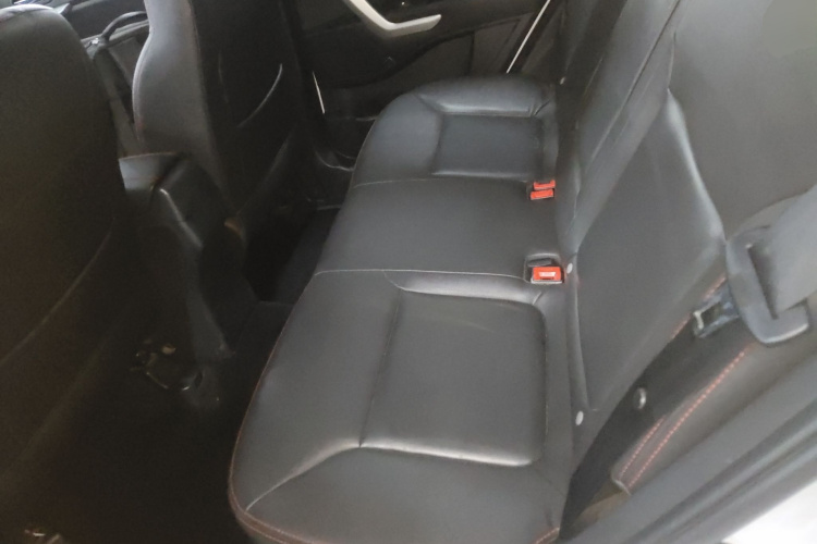 江汽集团 瑞风S3 2016款 1.5L 手动豪华智能型中控内饰7004