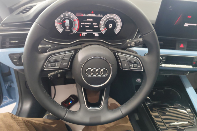 奥迪A5 2024款 Sportback 40 TFSI 时尚动感型中控内饰13