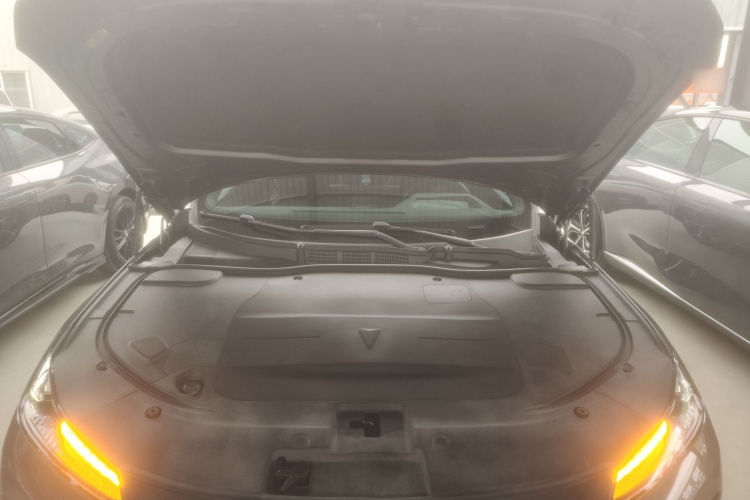 深蓝汽车 深蓝SL03 2023款 200Max增程版机舱底盘24