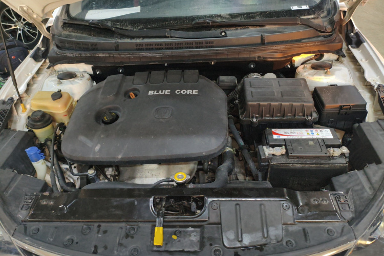 长安 逸动 2015款 1.6L 自动俊酷型 国IV机舱底盘24