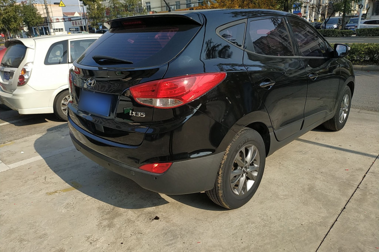 北京现代ix35 2015款 2.0L 自动两驱舒适型 国V车身外观7
