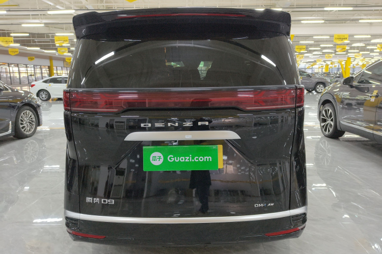 腾势D9 2022款 DM-i 970 四驱旗舰型车身外观6