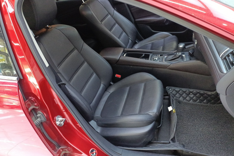 马自达 阿特兹 2017款 2.0L 蓝天豪华版局部细节41