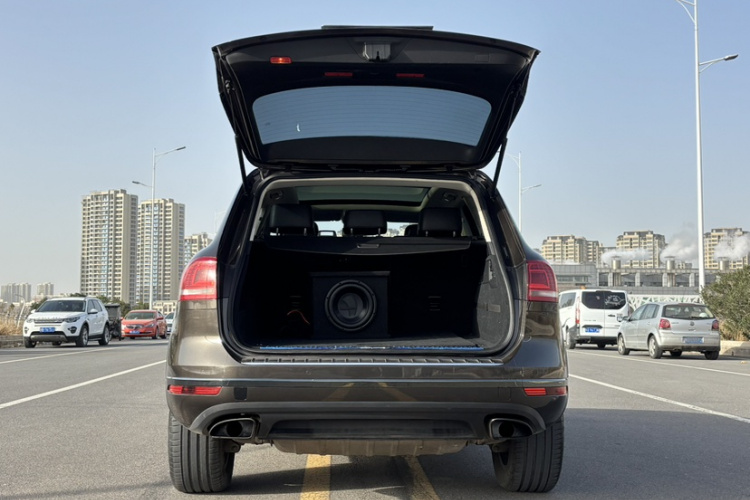 大众 途锐 2016款 3.0TSI 标配型局部细节23