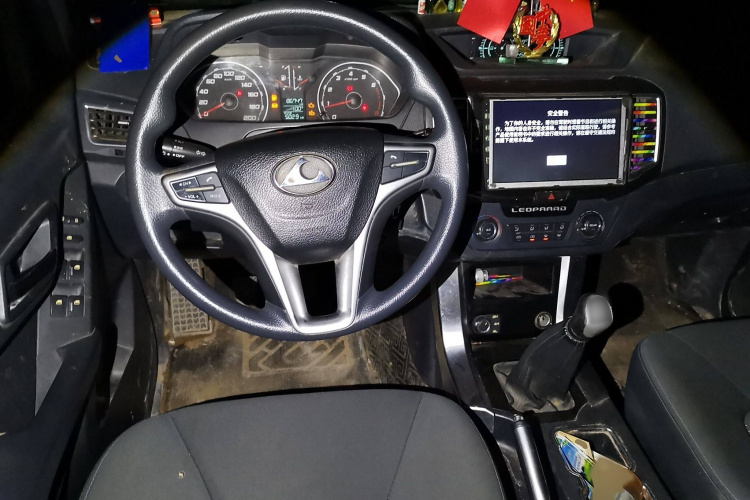 猎豹汽车 猎豹Q6 2015款 2.4L 手动四驱卓越型局部细节13