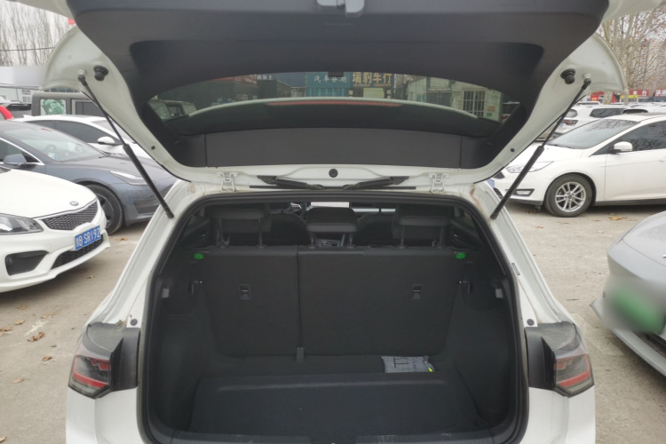 大众 高尔夫 2025款 300TSI R-Line局部细节23