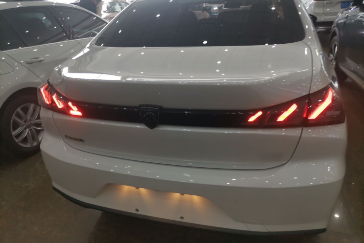 标致408 2022款 1.6T 进取版车身外观6004