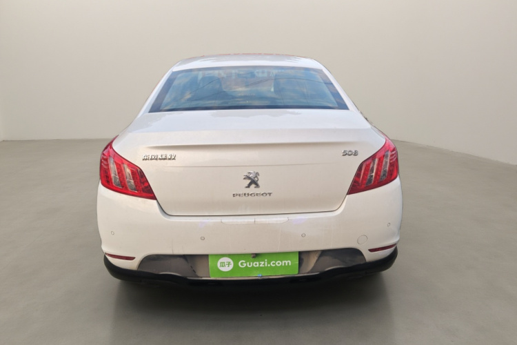 标致508 2013款 2.0L 两周年纪念 自动天窗经典版车身外观6