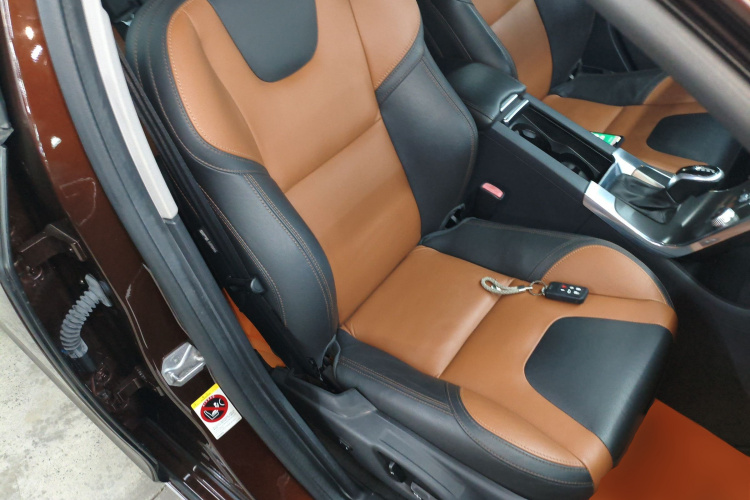 沃尔沃V60 2016款 Cross Country T6 AWD局部细节41