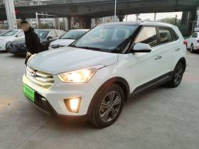 北京现代ix25 2015款 1.6L 自动两驱智能型GLS