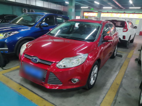 福特 福克斯 2012款 两厢 1.6L 自动风尚型