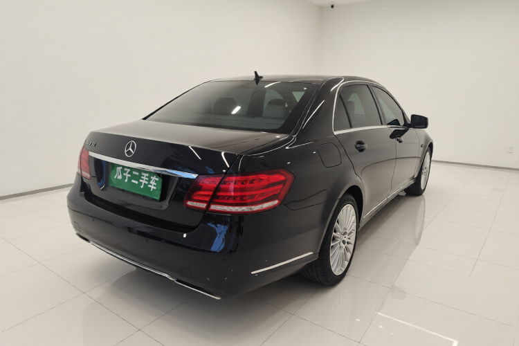 奔驰E级 2015款 E 200 L车身外观7