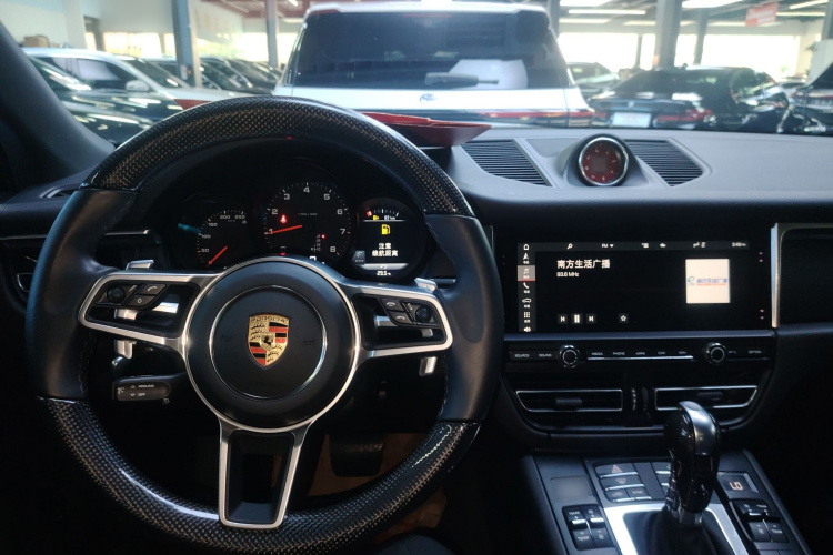 保时捷 2021款 Macan 2.0T中控内饰7002