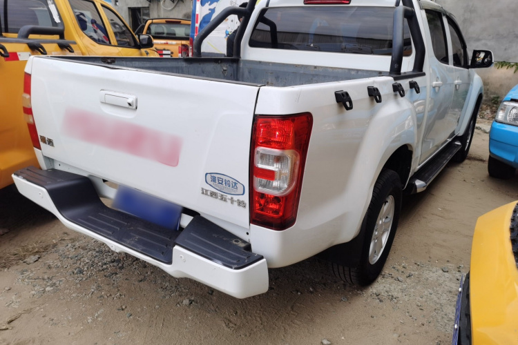 五十铃 瑞迈 2022款 2.8T经典柴油两驱舒享型长轴版JE493ZLQ6E车身外观6005