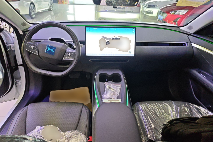 小鹏MONA M03 2025款 620 超长续航 Plus中控内饰7002