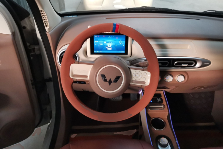 五菱汽车 宏光MINIEV 2025款 四门版 进阶款中控内饰13