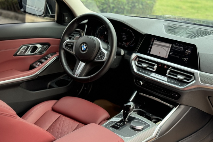 宝马3系 2022款 325Li M运动曜夜套装中控内饰7007