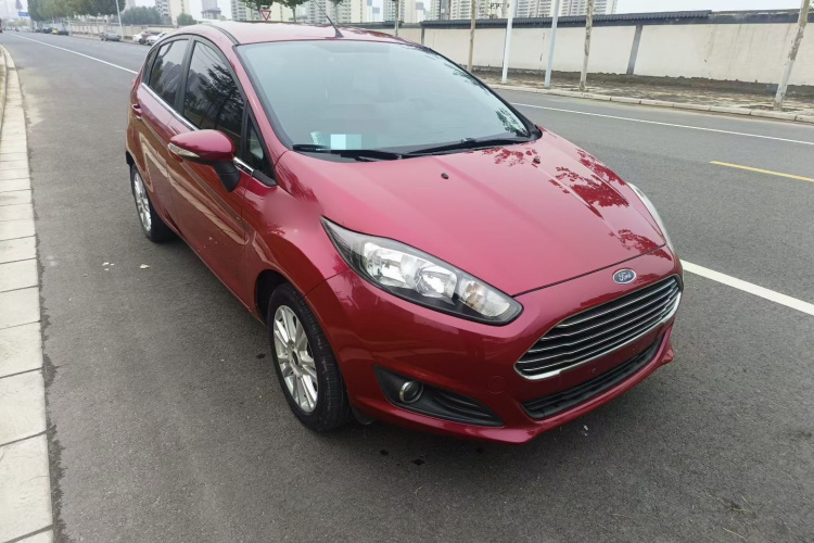 福特 嘉年华 2013款 两厢 1.5L 自动时尚型车身外观6002